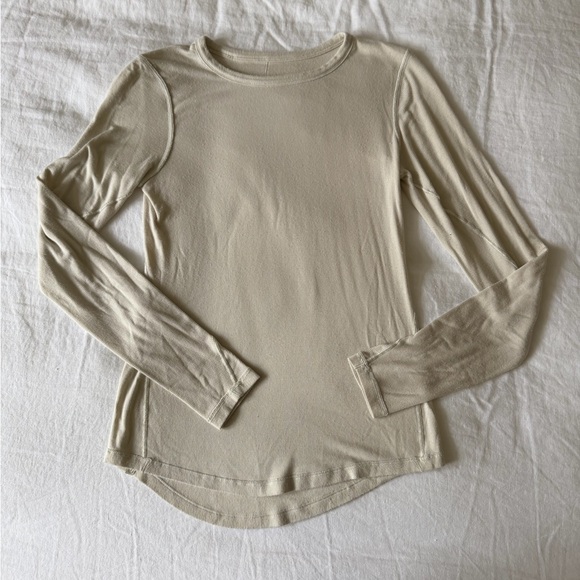 Lululemon hold tight long sleeve, cream/off white long sleeve tee - Picture 2 of 4